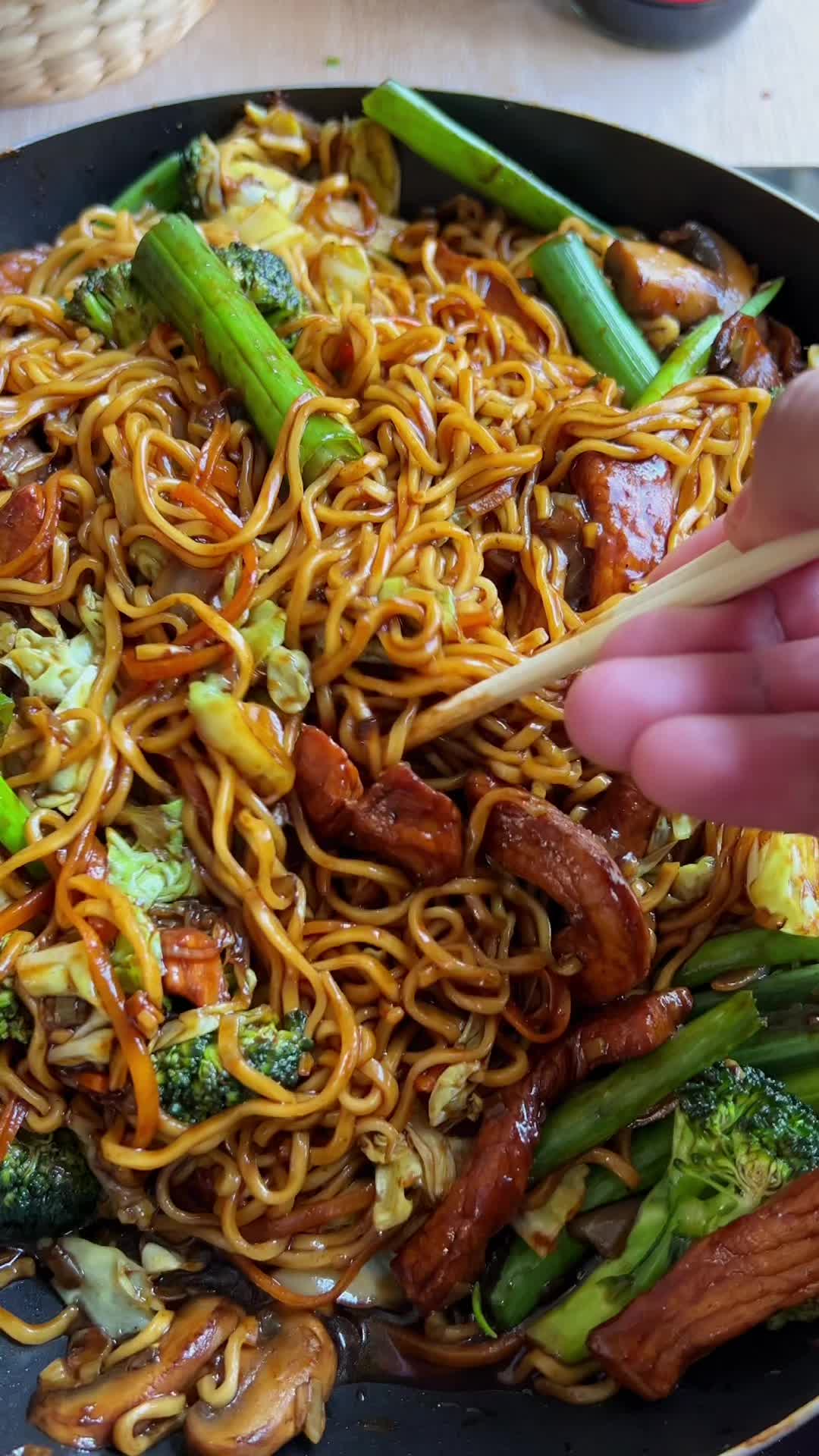 Chow Mein de Cerdo