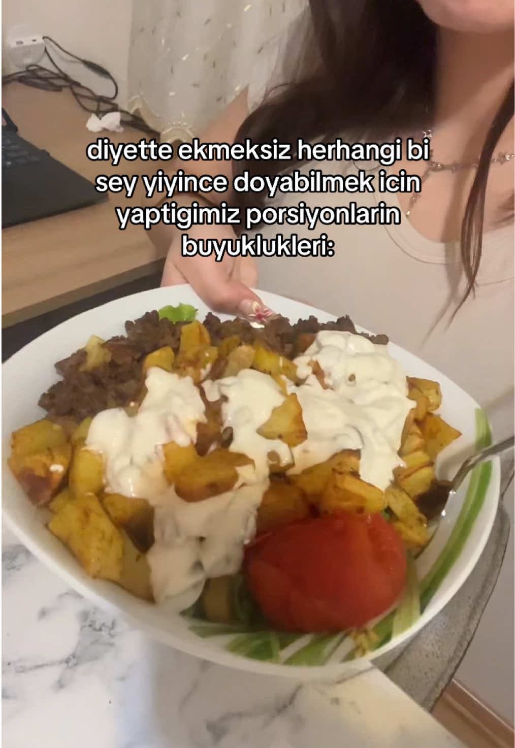 Burger Bowl - Kıymalı Patatesli Diyet Salata