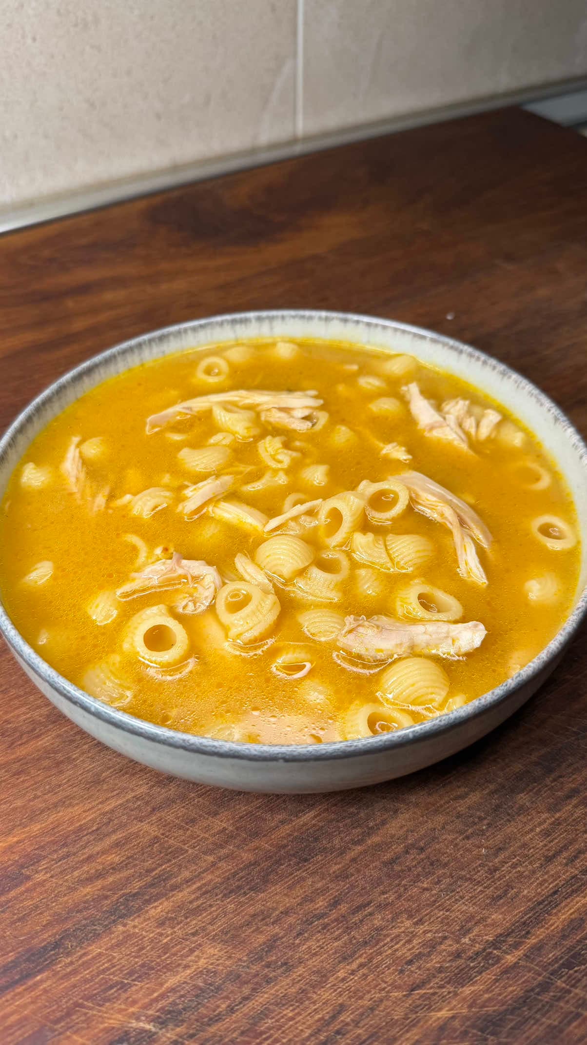 Sopa de pollo