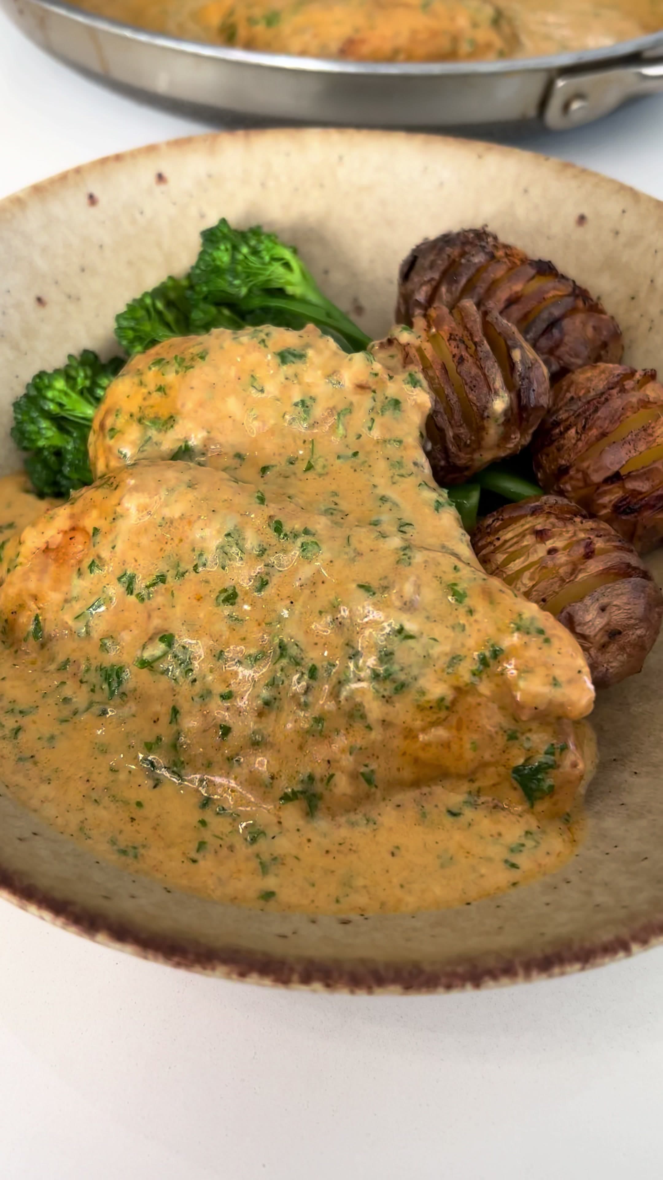 Frango Cremoso com Alho e Páprica