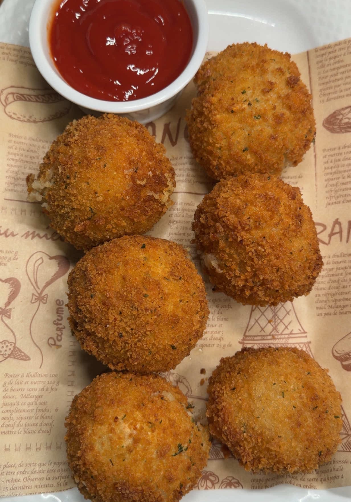 Bolas de papa crujientes con queso