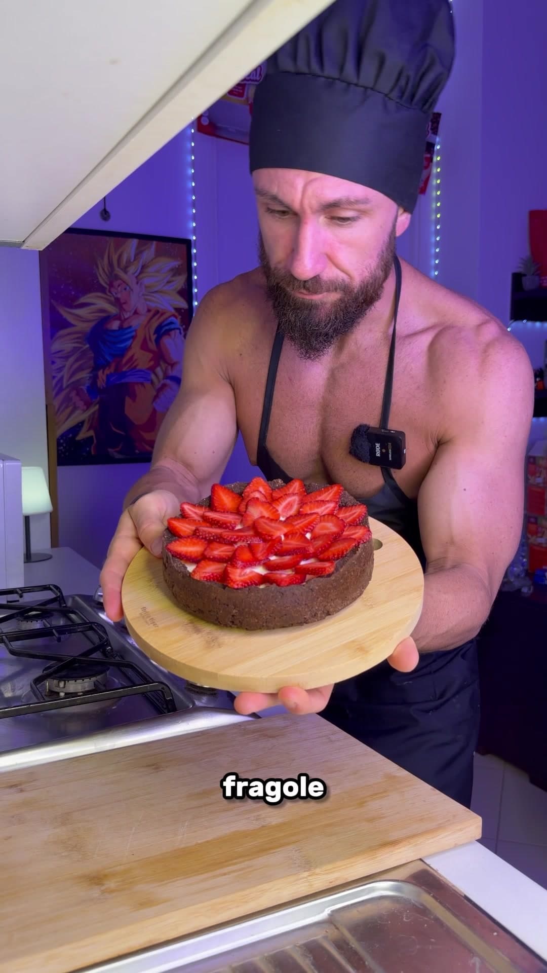 Cheesecake proteica al cacao e fragole