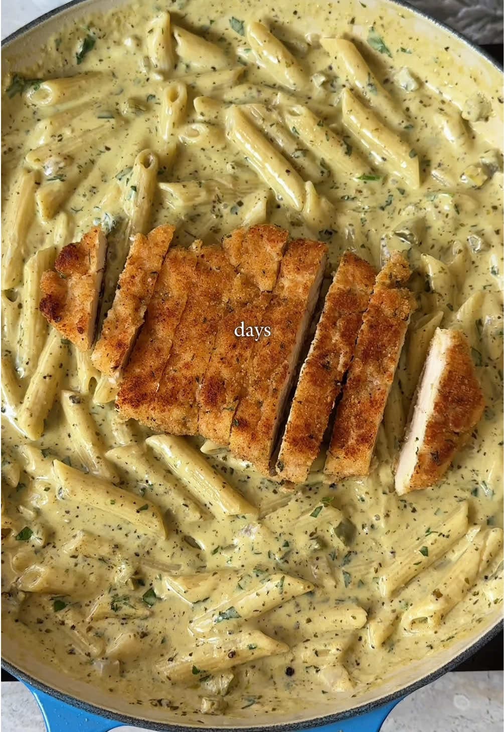 Pasta Cremosa com Molho Pesto