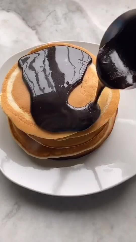 Pancakes with Chocolate Sauce