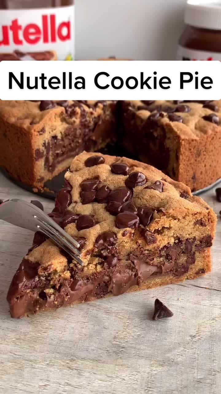 Nutella Stuffed Cookie Pie