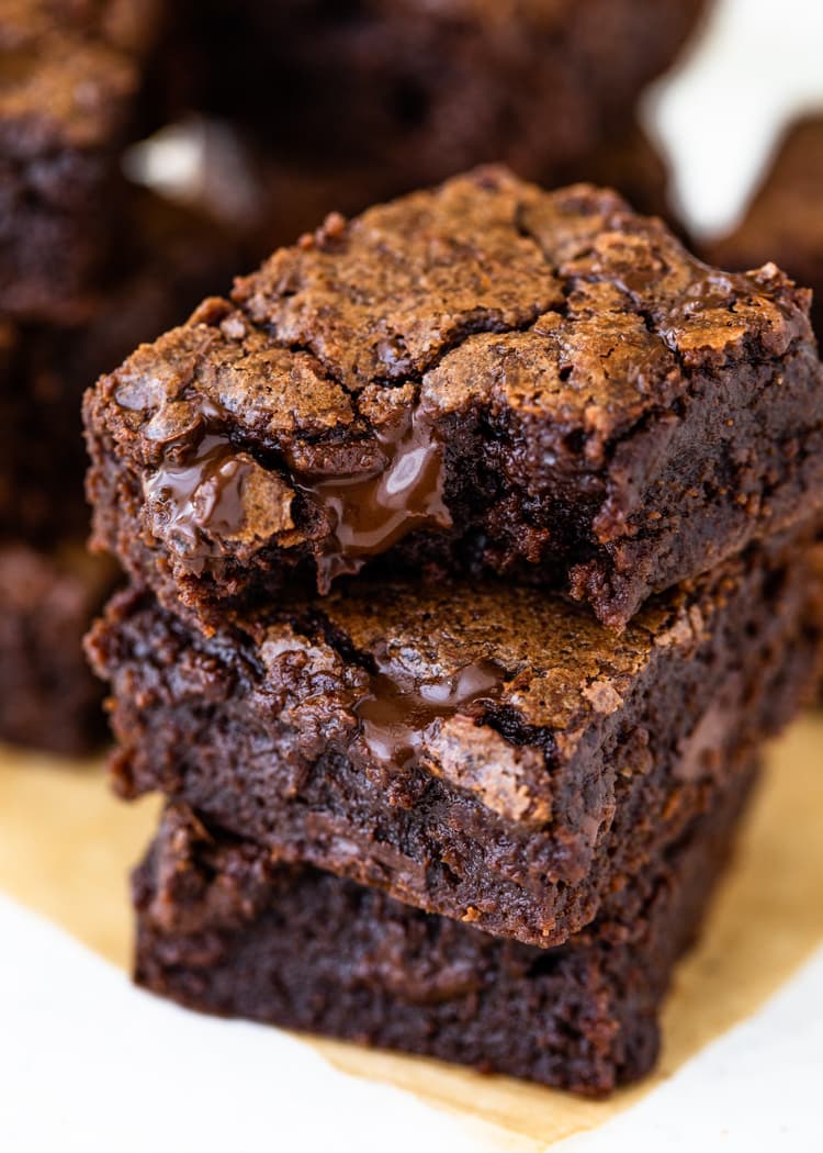 Easy One Bowl Fudgy Cocoa Brownies