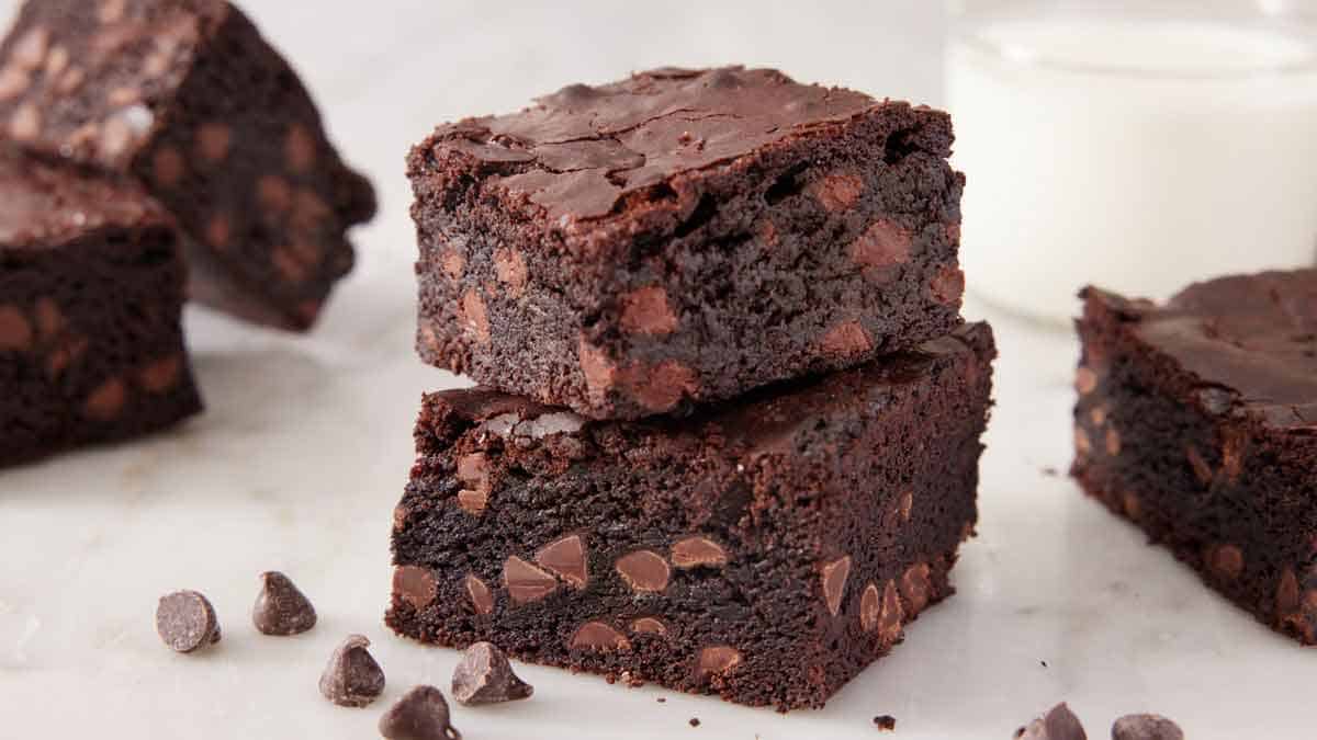 Classic Fudgy Brownies
