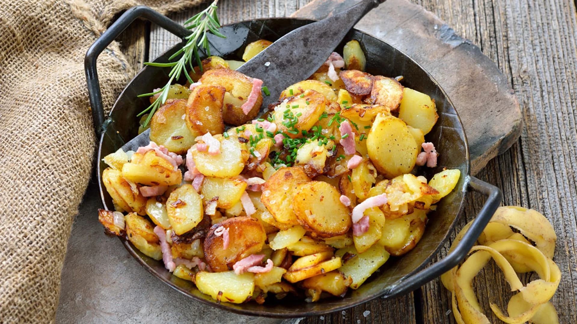 Bratkartoffeln (patatas al estilo alemán)