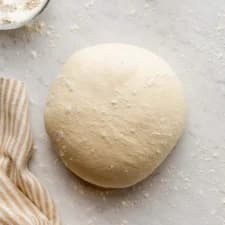 Homemade Pizza Dough Recipe for Beginners