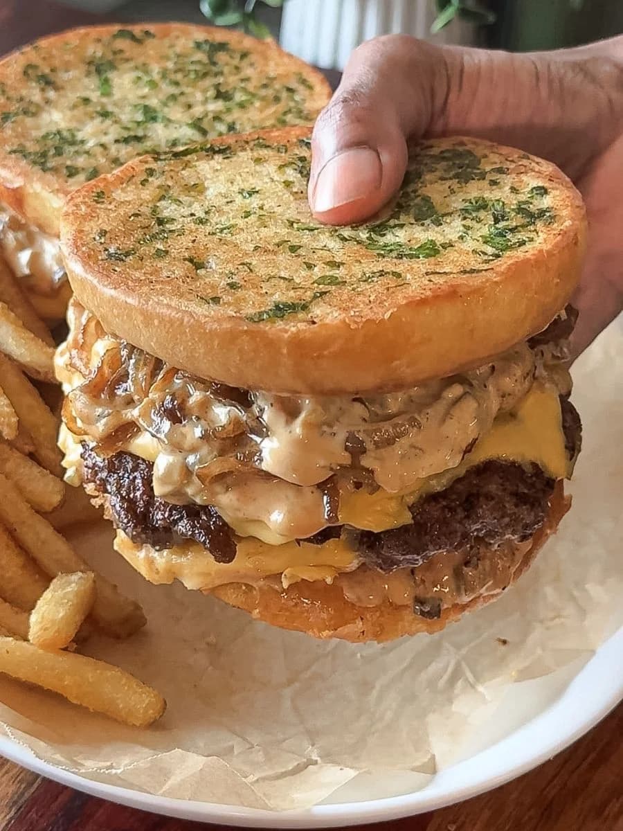 Garlic Bread Smash Burgers